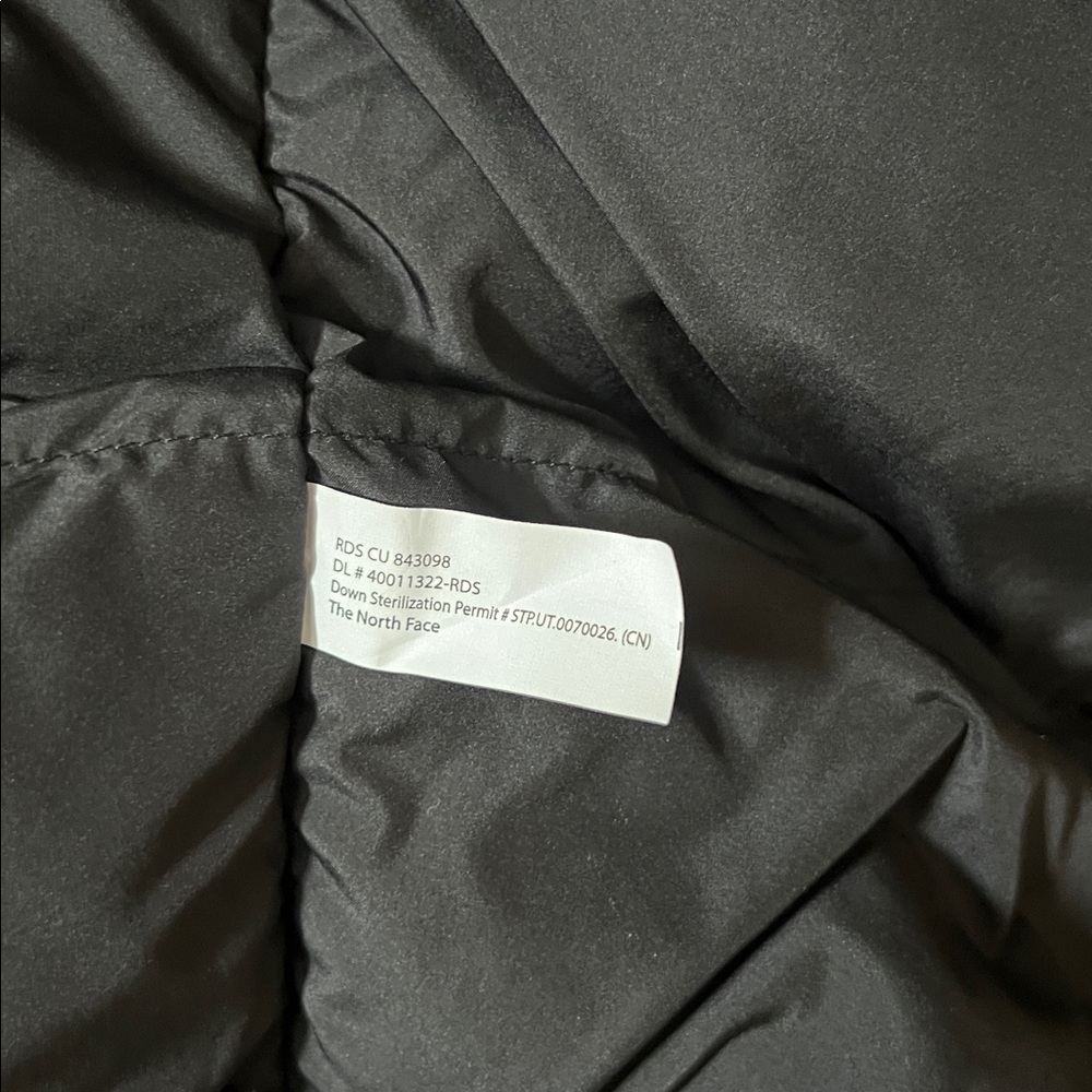 THE NORTH FACE Men's Expedition McMurdo Parka, Black - Picture 11 of 15